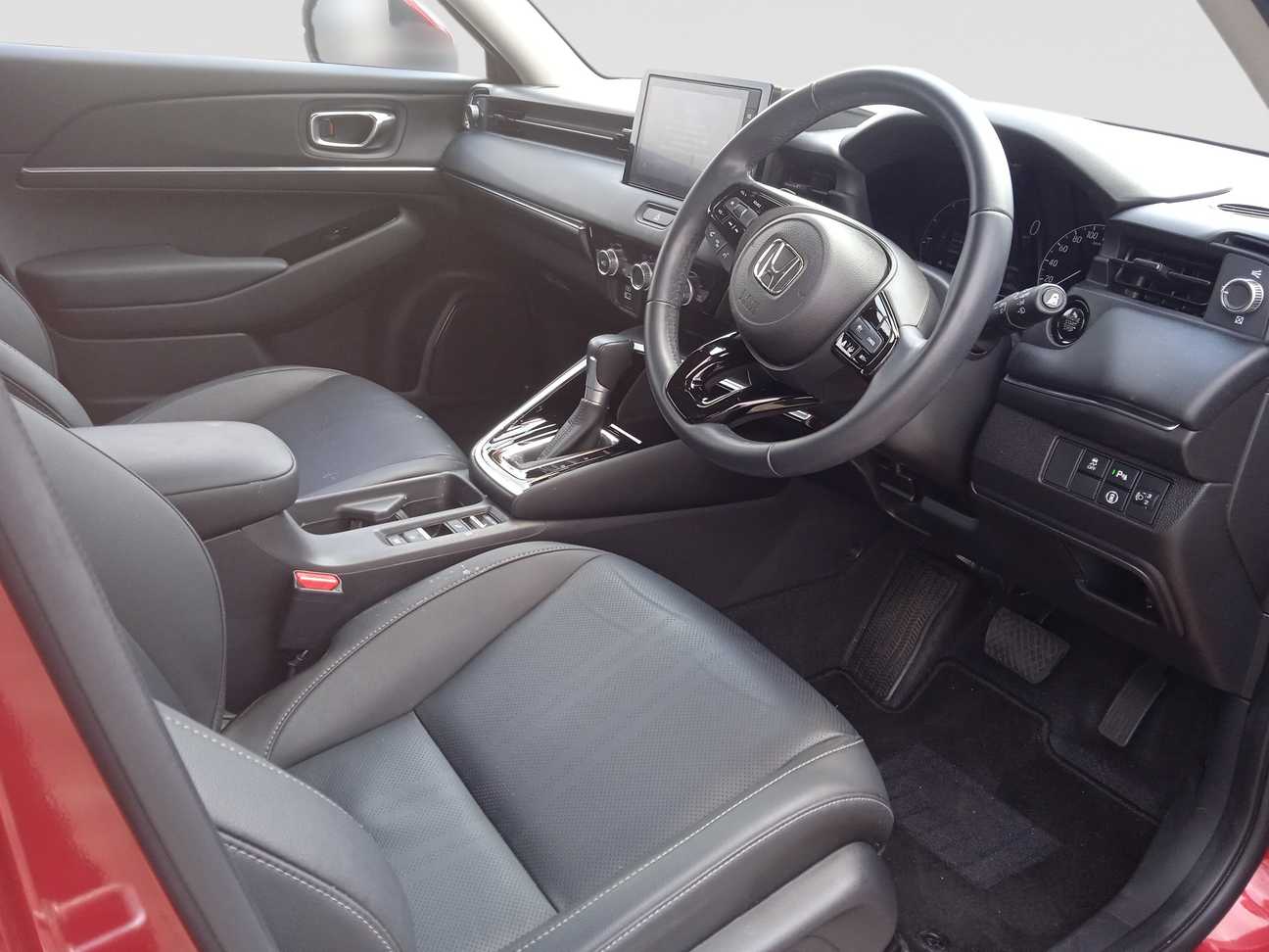 used 2024 Honda HR-V V 1.5