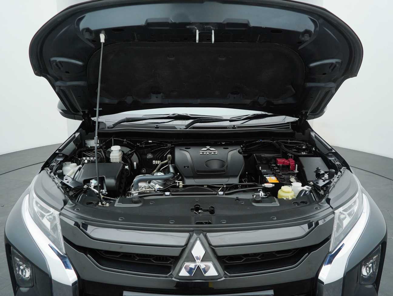 used 2023 Mitsubishi Triton VGT Dual Cab 4X4 2.4