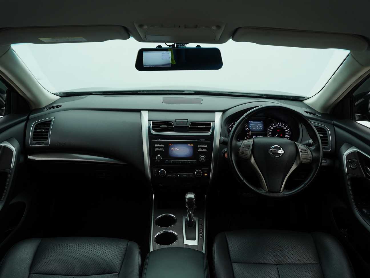 used 2014 Nissan Teana XL 2.0