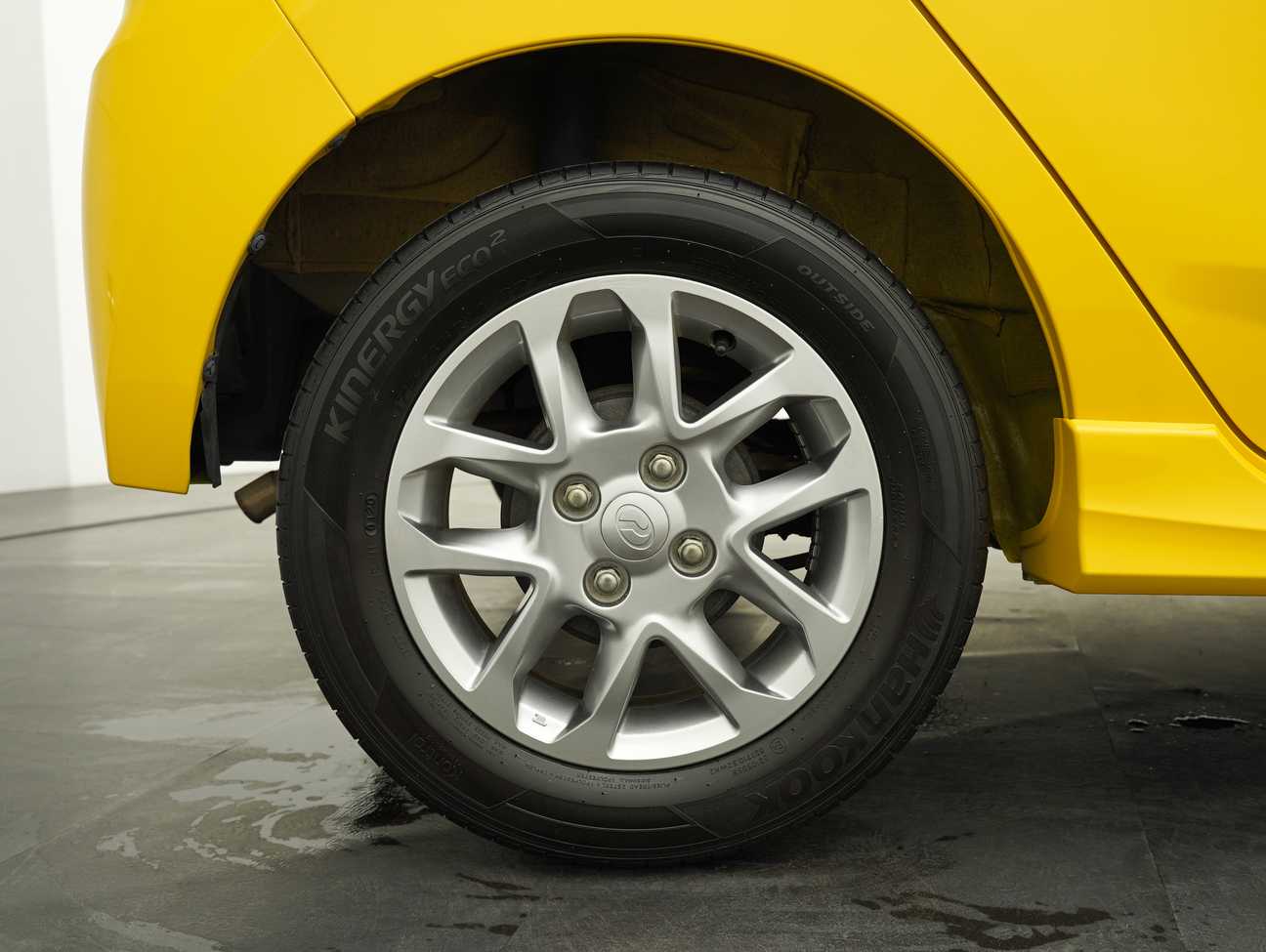 terpakai 2014 Perodua AXIA Advance 1.0