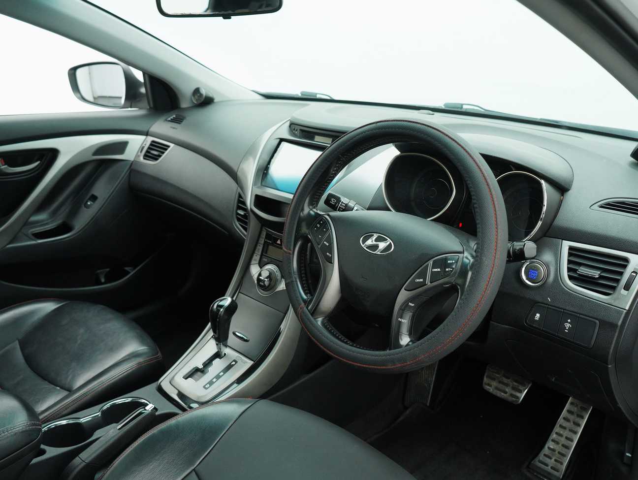 used 2012 Inokom Elantra Premium 1.8