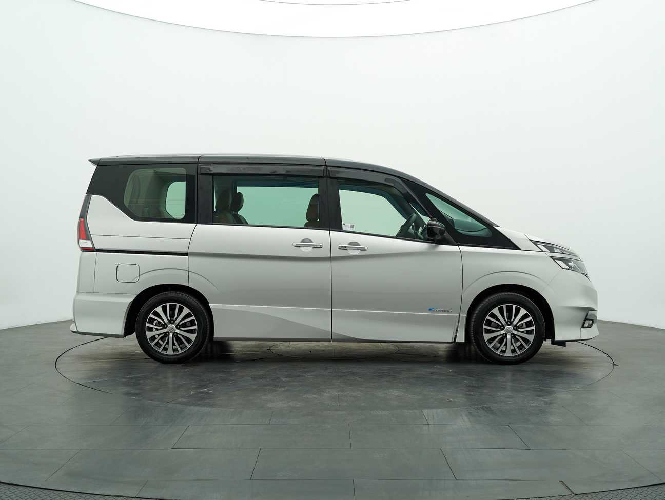 used 2021 Nissan Serena S-Hybrid High-Way Star Premium 2.0