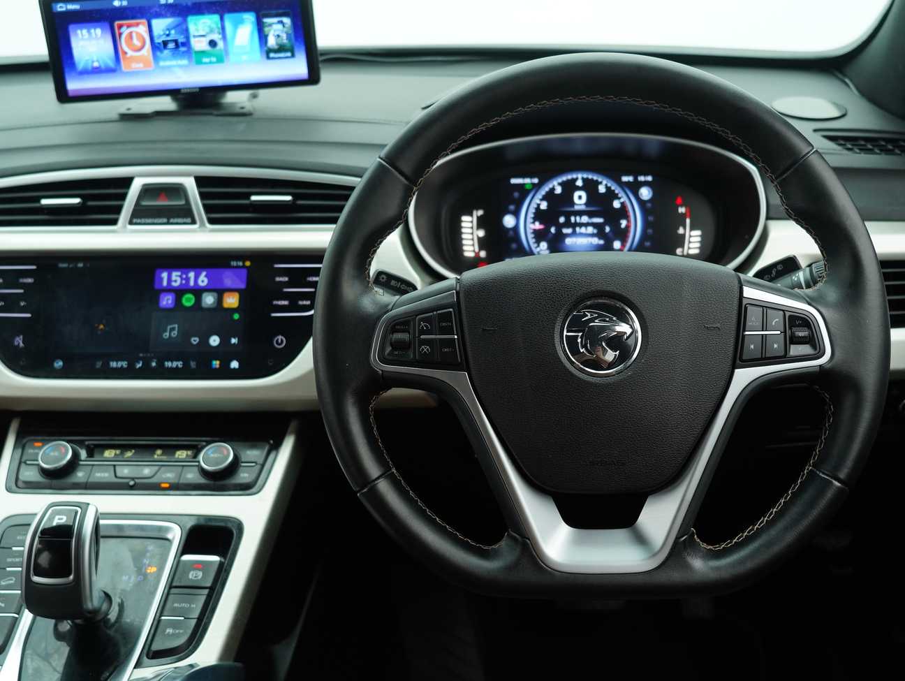 used 2022 Proton X70 Premium 1.5