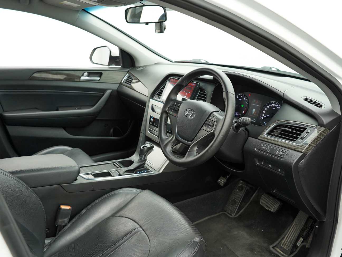 terpakai 2015 Hyundai Sonata Elegance 2.0