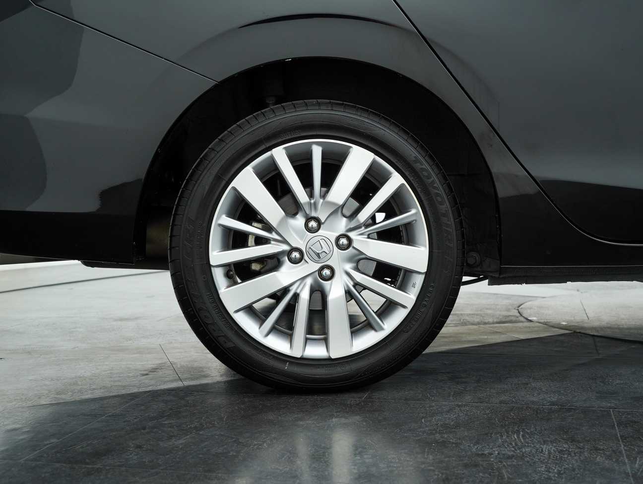 used 2022 Honda City V i-VTEC 1.5