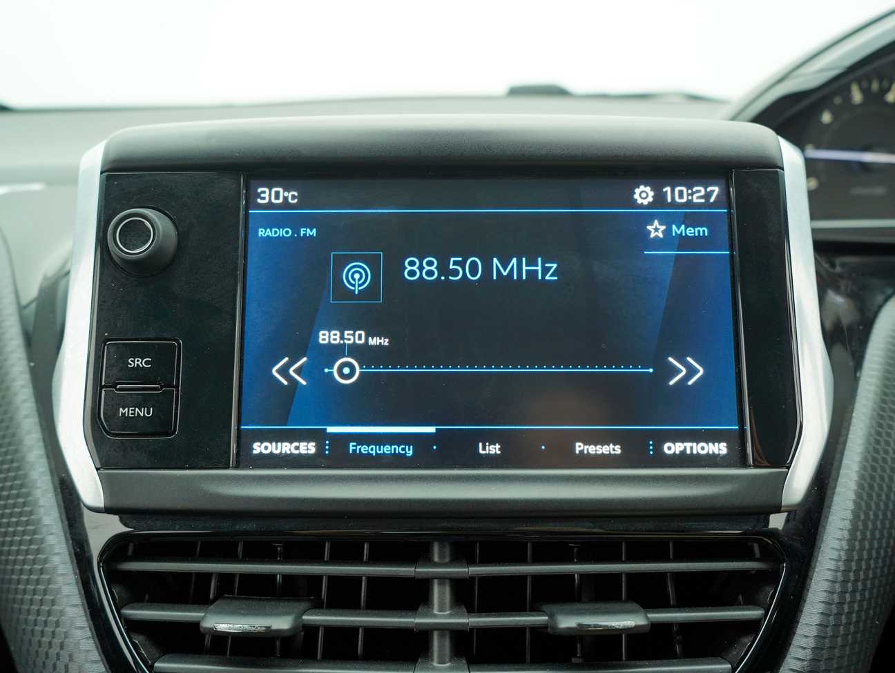 terpakai 2019 Peugeot 208 PureTech 1.2