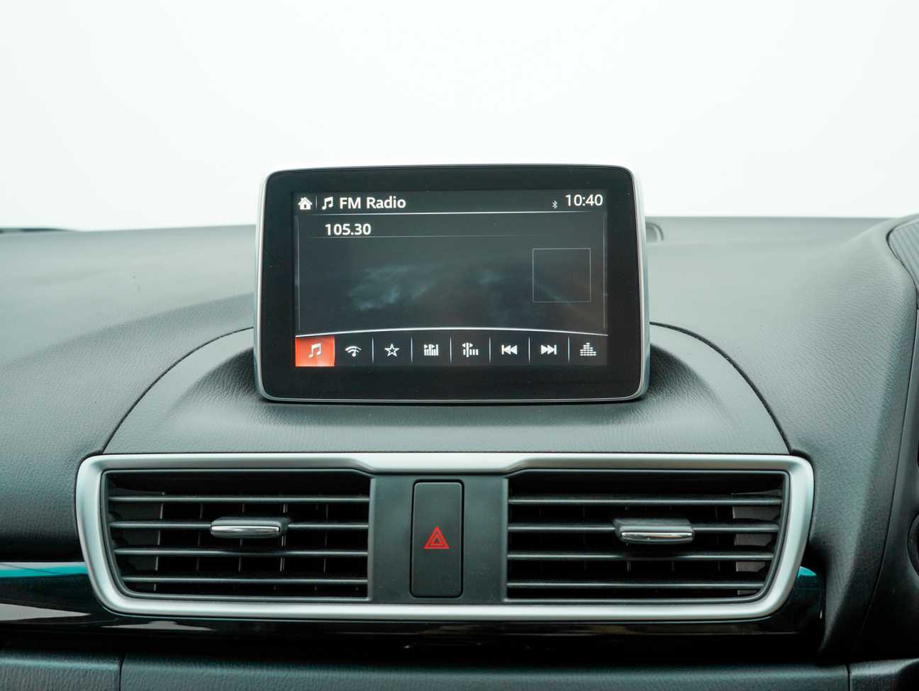 terpakai 2014 Mazda 3 SEDAN SKYACTIV-G (CBU) 2.0