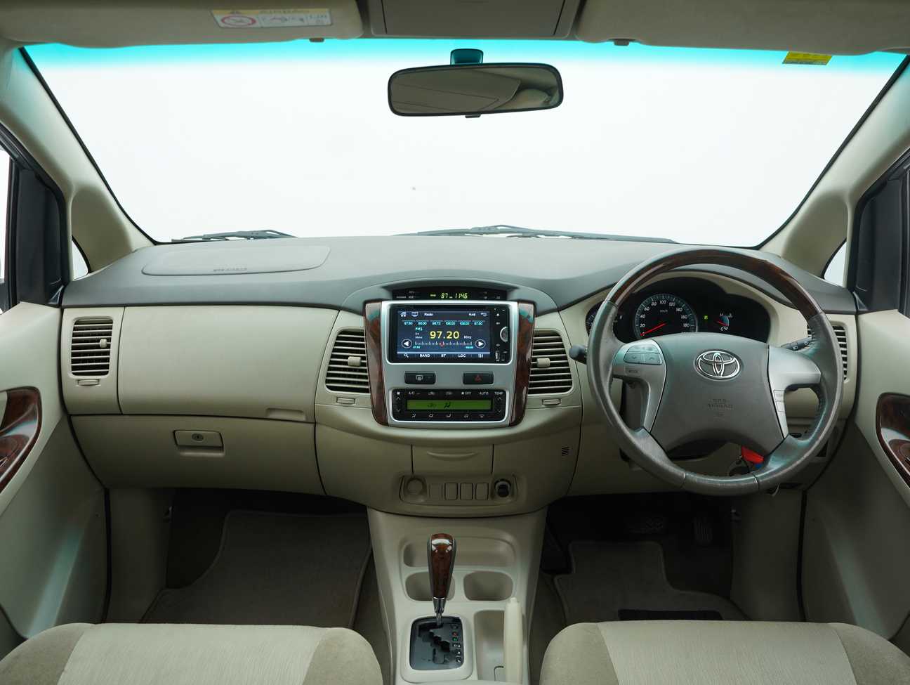 used 2013 Toyota Innova G 2.0