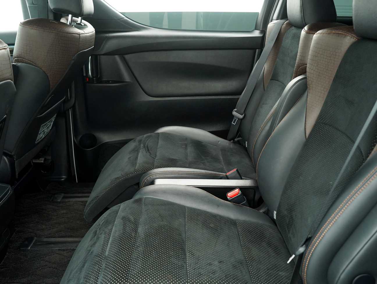 terpakai 2016 Toyota Alphard G SA 2.5