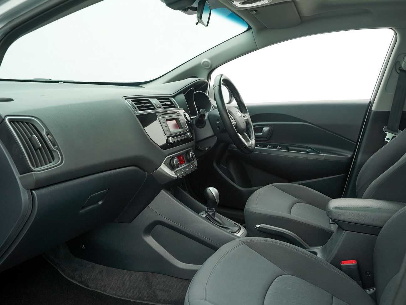 terpakai 2015 Kia Rio SX 1.4