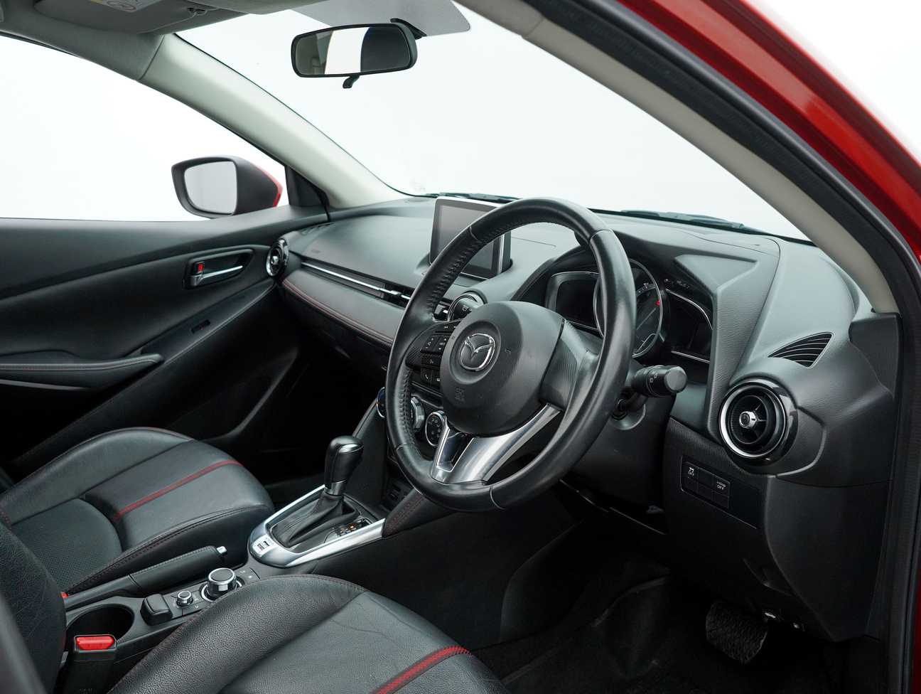 terpakai 2016 Mazda 2 SKYACTIV-G (Halogen Headlight) 1.5