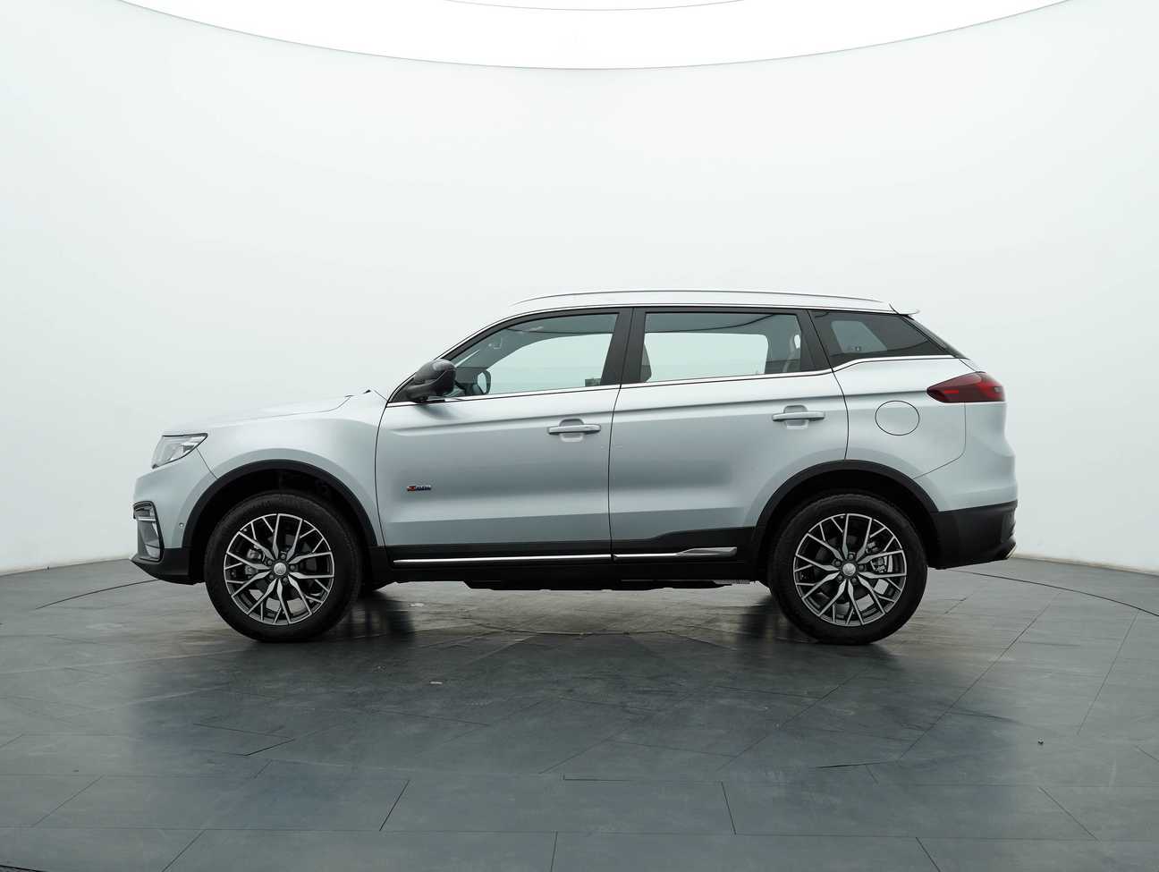 used 2023 Proton X70 Premium 1.5