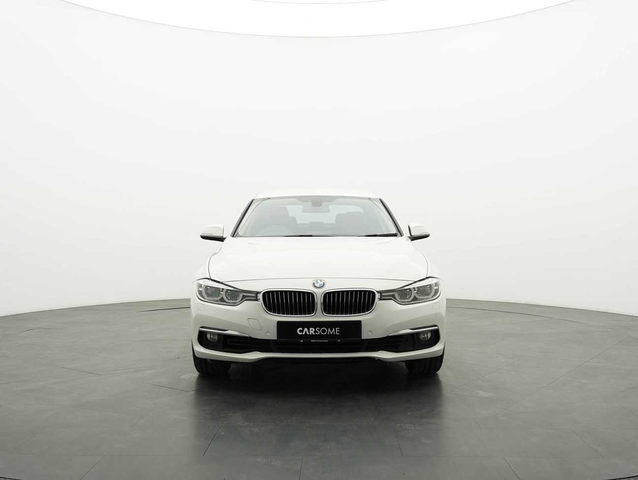 used 2016 BMW 318i Luxury 1.5