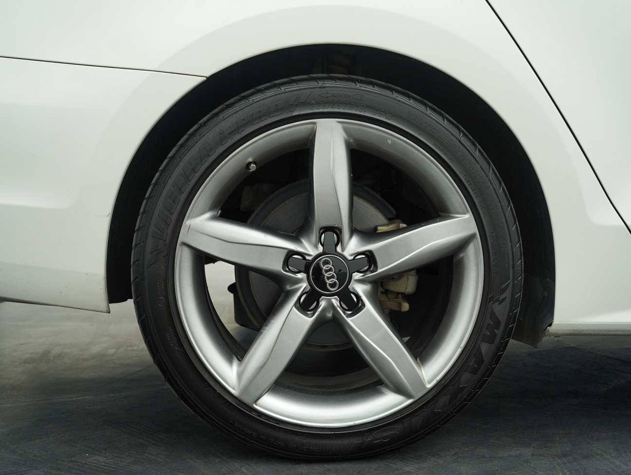 terpakai 2011 Volkswagen Jetta TSI 1.4