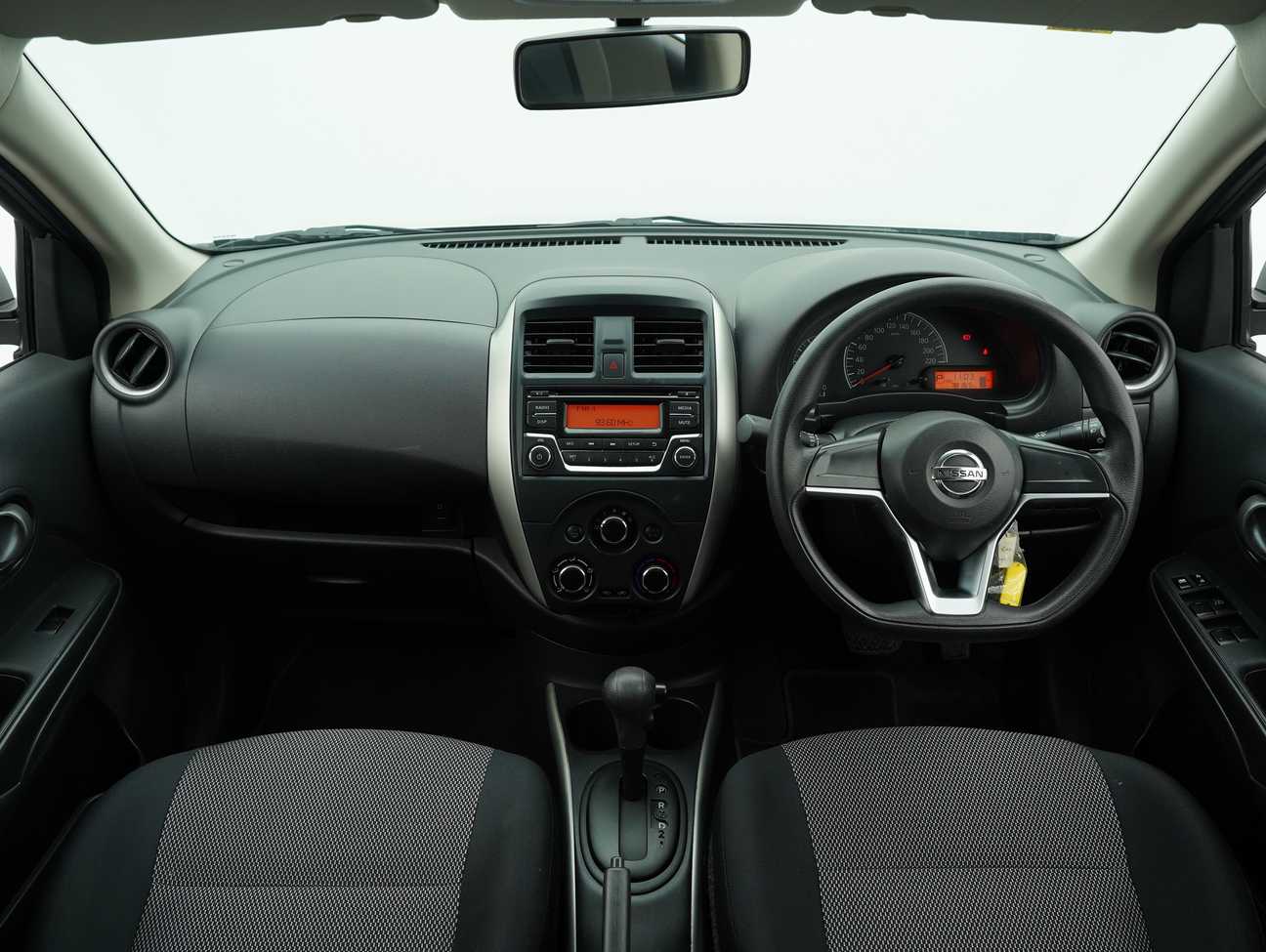 terpakai 2021 Nissan Almera E 1.5