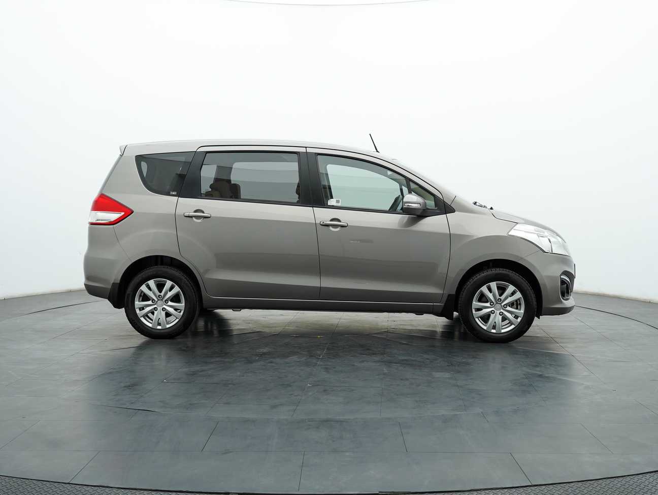 terpakai 2017 Proton Ertiga Executive Plus 1.4