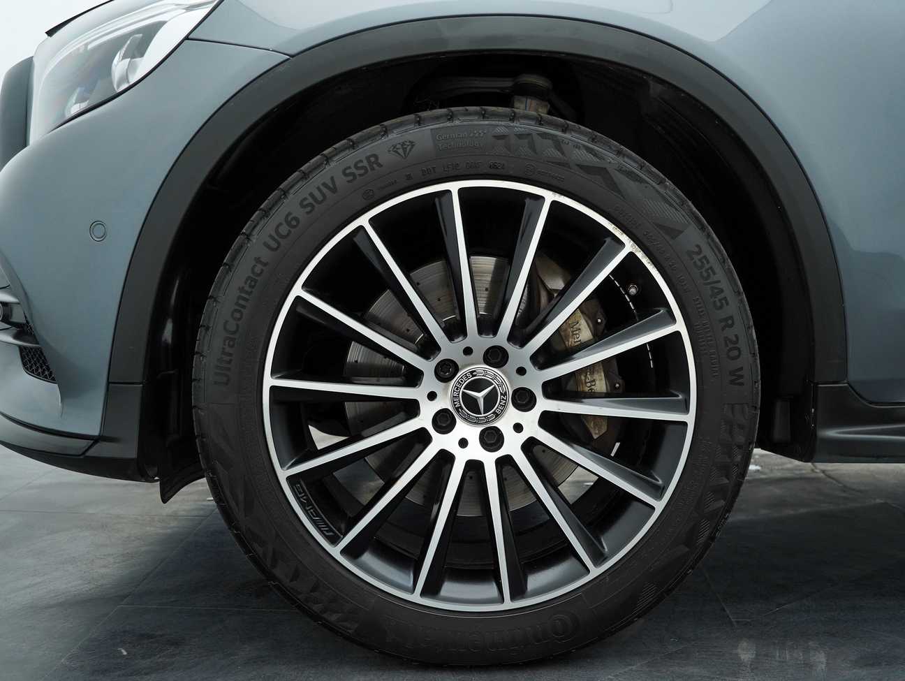 terpakai 2019 Mercedes-Benz GLC250 4MATIC AMG Line 2.0