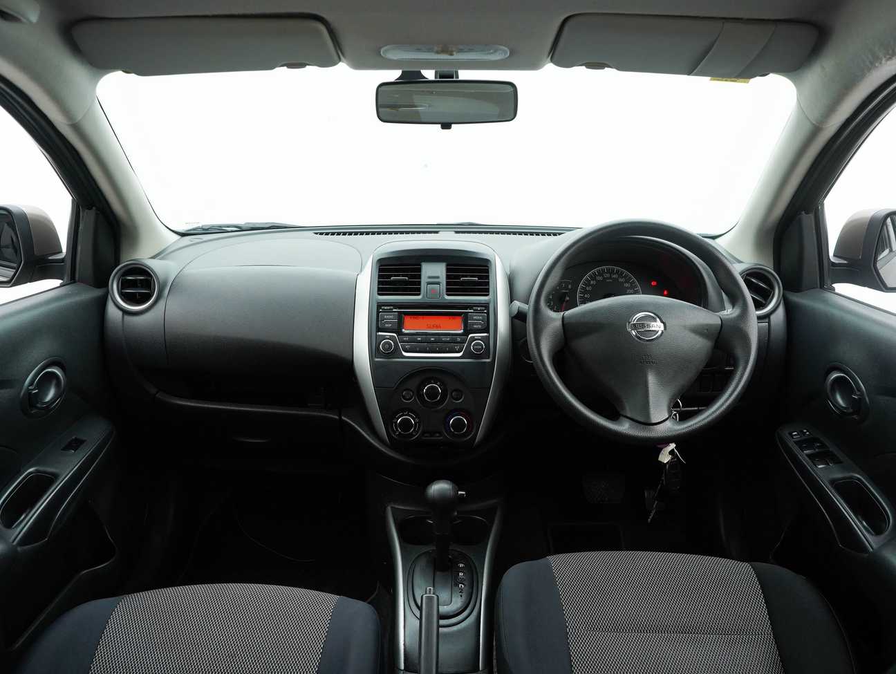 terpakai 2017 Nissan Almera E 1.5