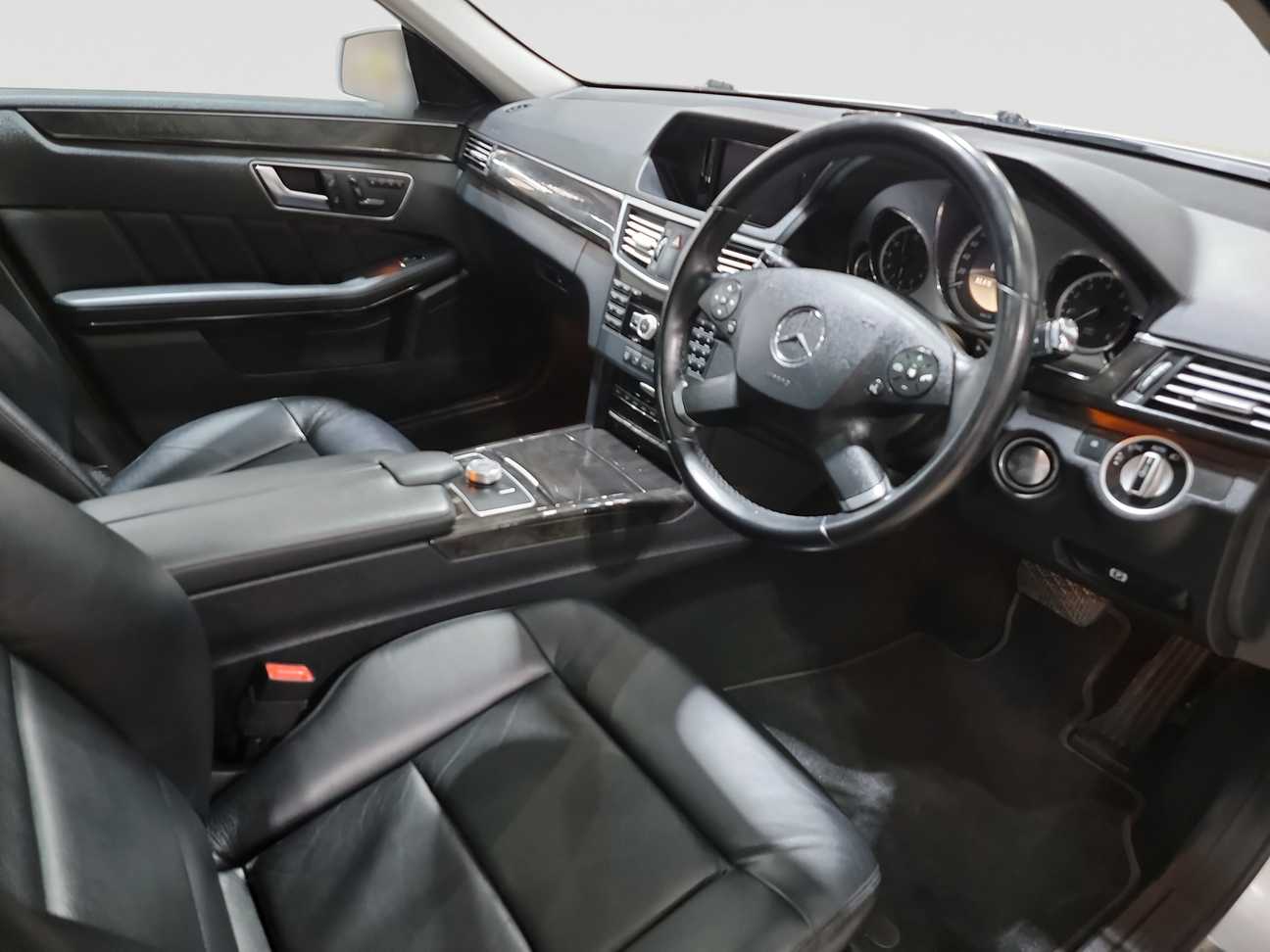 used 2012 Mercedes-Benz E250 Avantgarde CGI 1.8