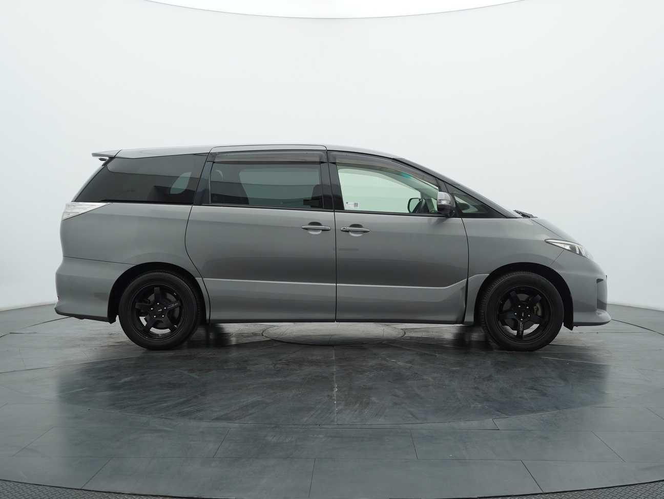 used 2015 Toyota Estima Aeras 2.4