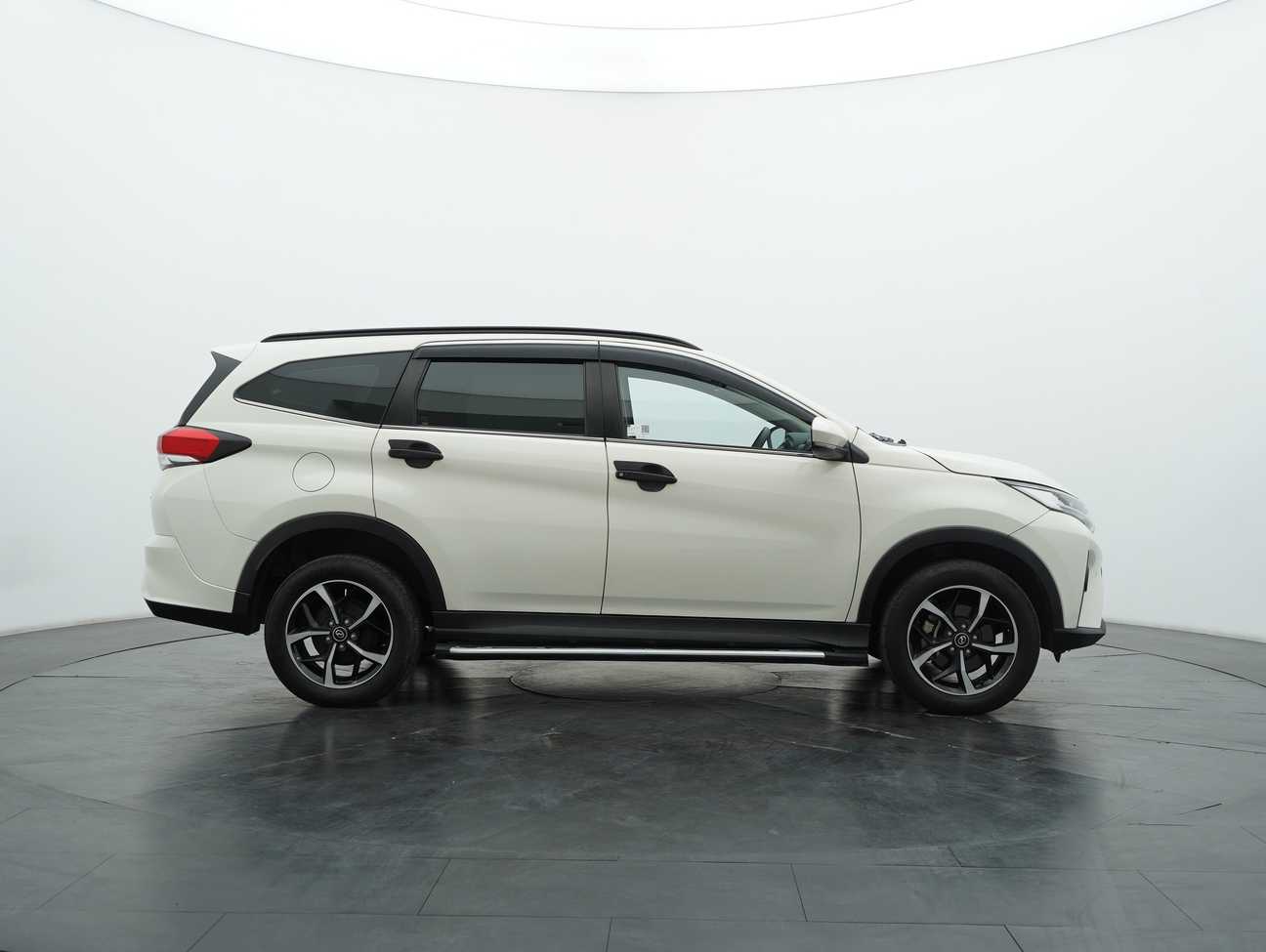 terpakai 2021 Perodua Aruz AV 1.5