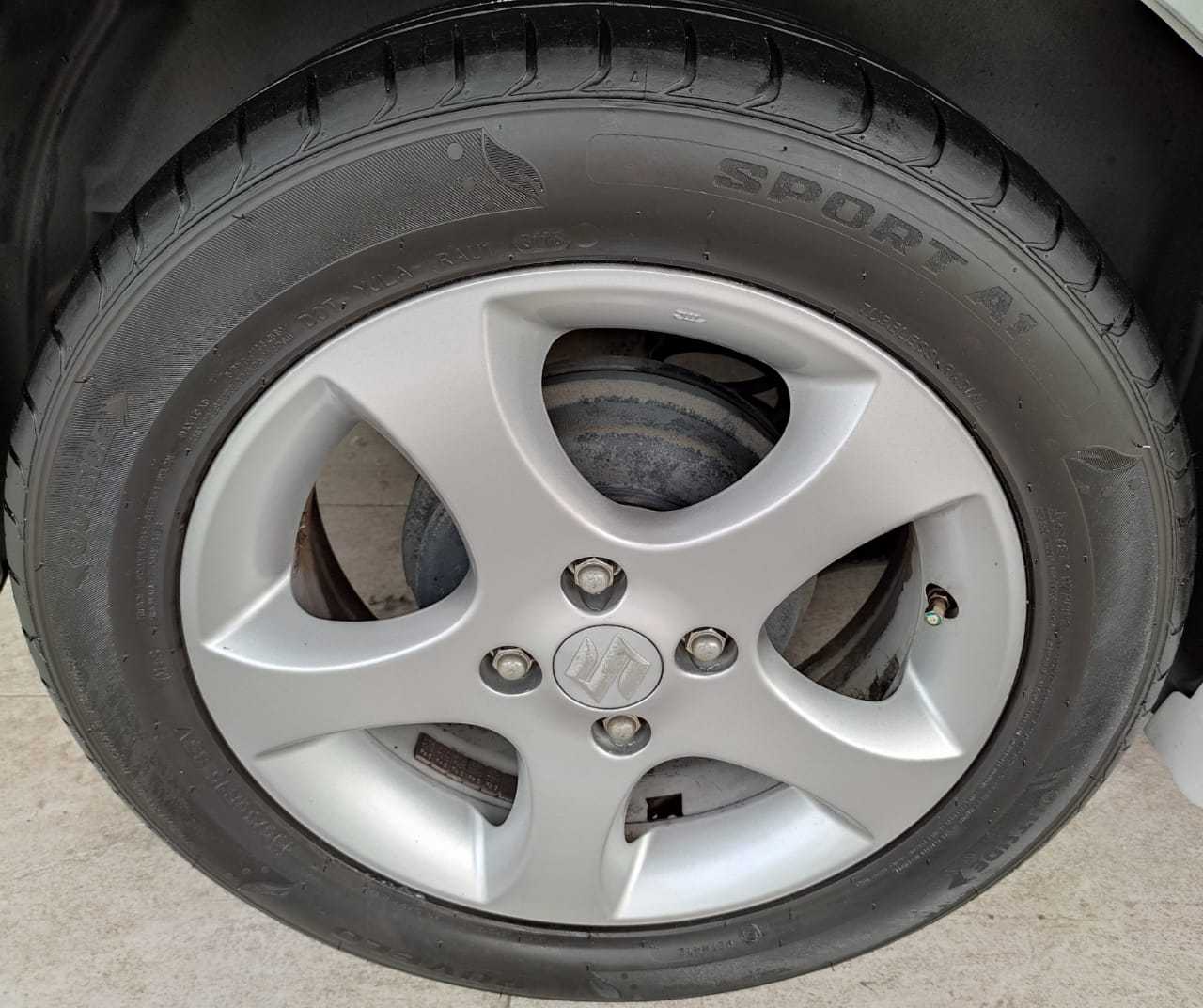 terpakai 2012 Suzuki SWIFT  1.5