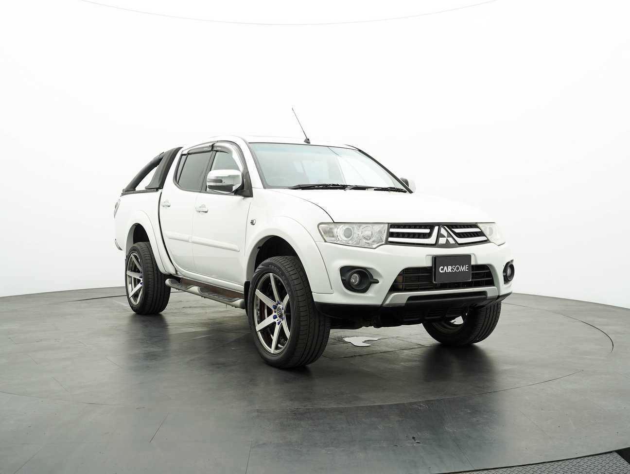 used 2014 Mitsubishi TRITON L200 4WD VGT 2.5