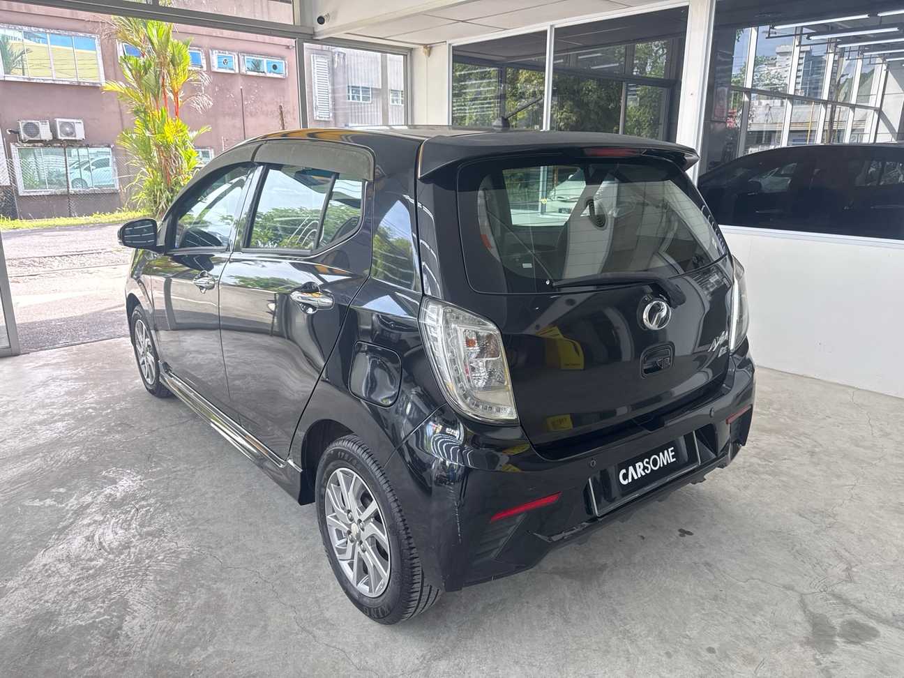 terpakai 2017 Perodua AXIA SE 1.0