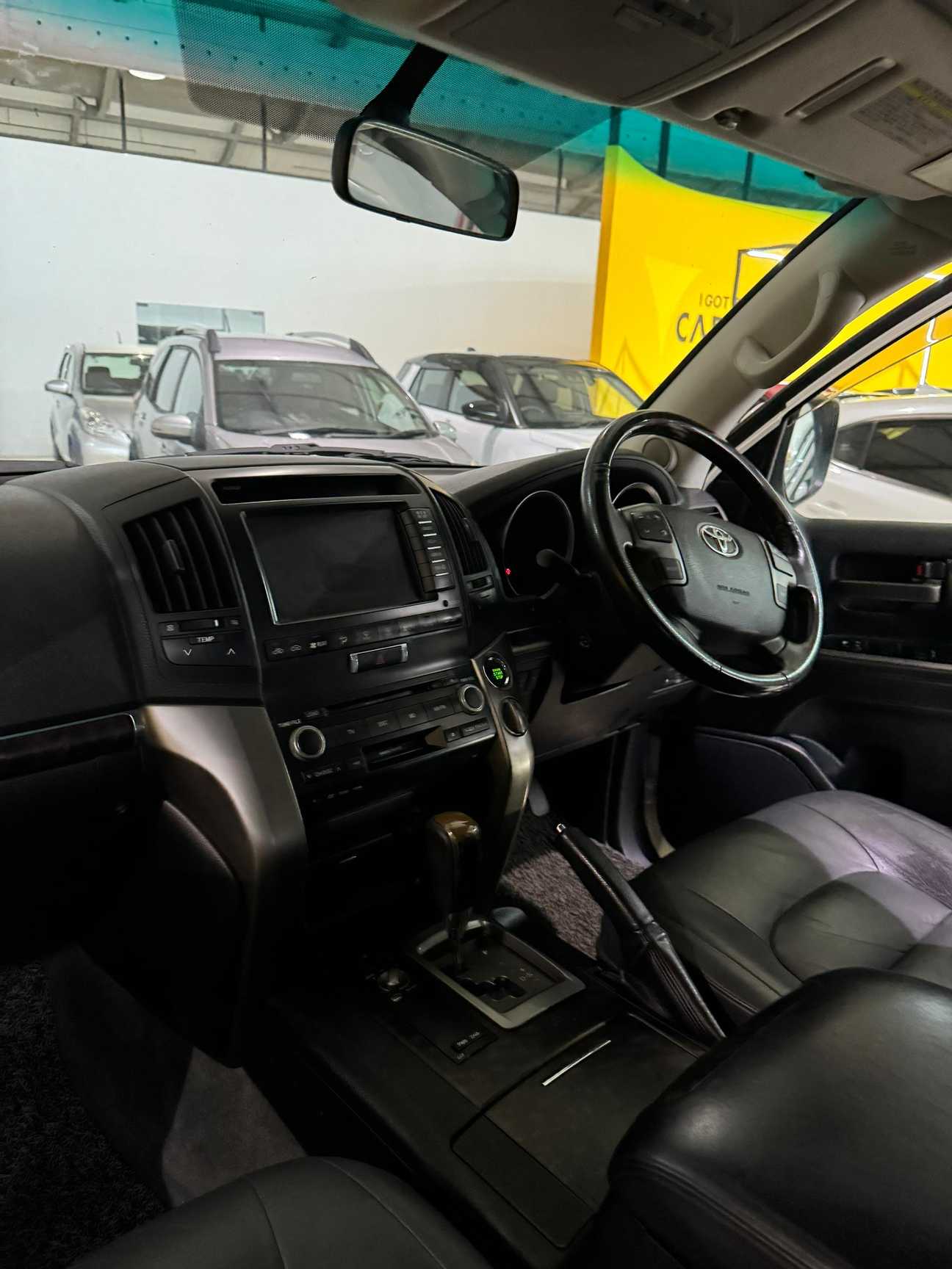 used 2009 Toyota Land Cruiser UZJ200 AX 4.7