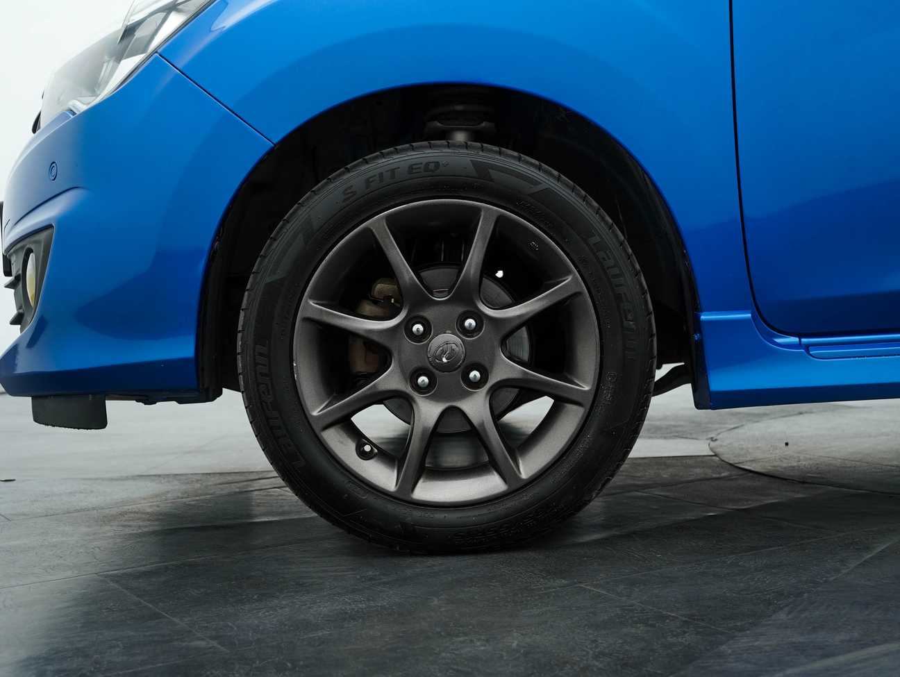 terpakai 2017 Perodua Bezza Advance Premium 1.3