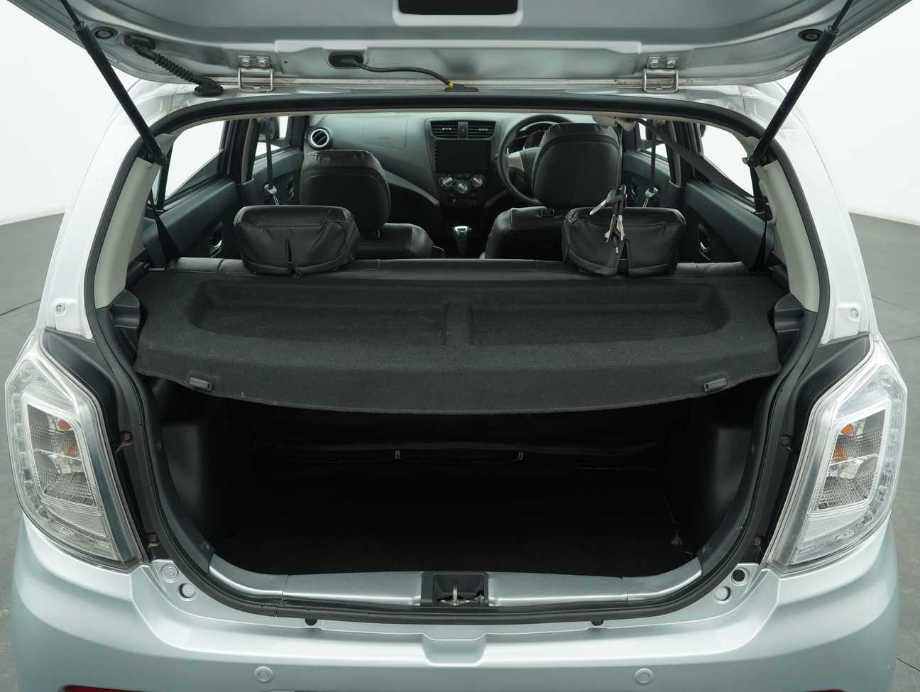 terpakai 2016 Perodua AXIA SE 1.0