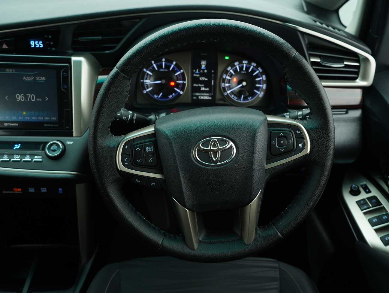 used 2018 Toyota Innova G 2.0