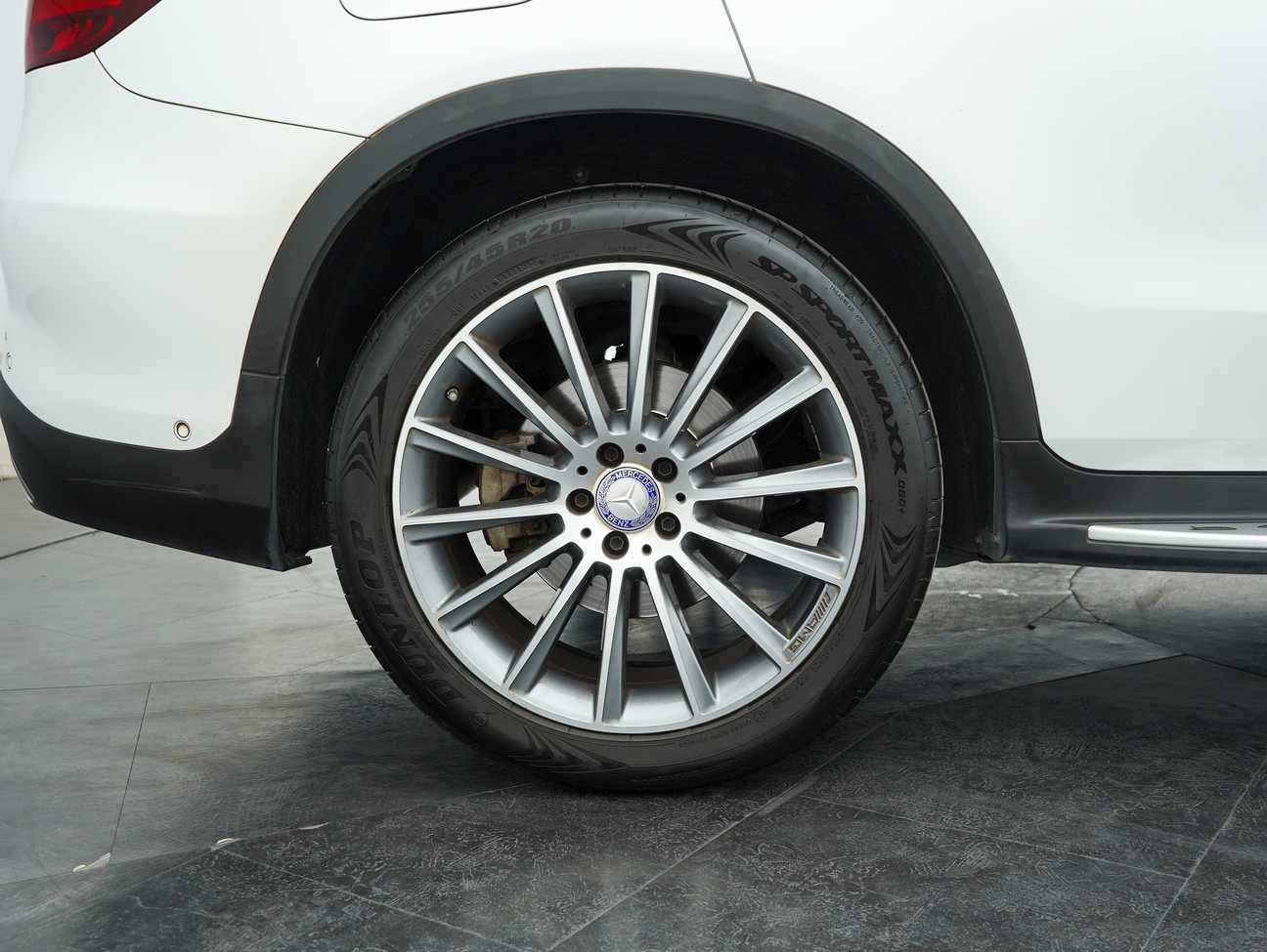 used 2017 Mercedes-Benz GLC250 4MATIC AMG Line 2.0