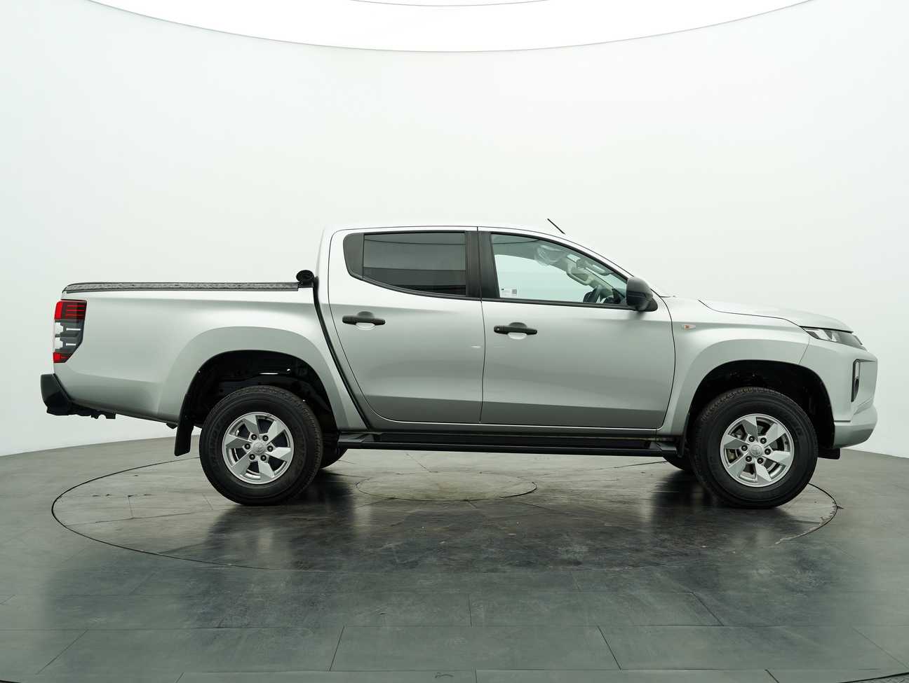 used 2022 Mitsubishi Triton VGT Dual Cab 4X4 2.4