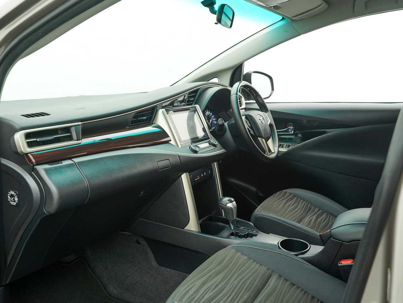 used 2017 Toyota Innova G 2.0