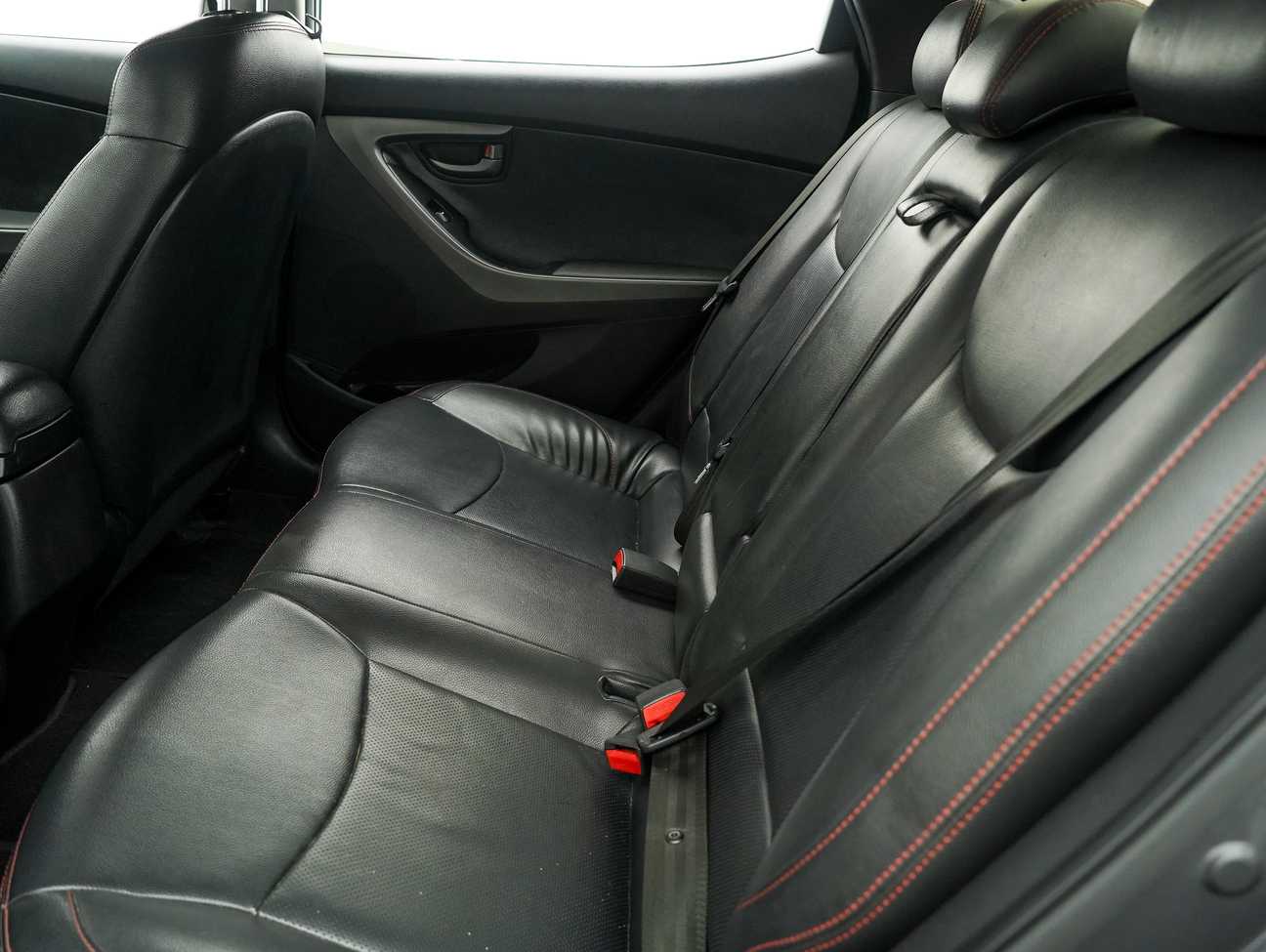 terpakai 2015 Hyundai Elantra Premium 1.6