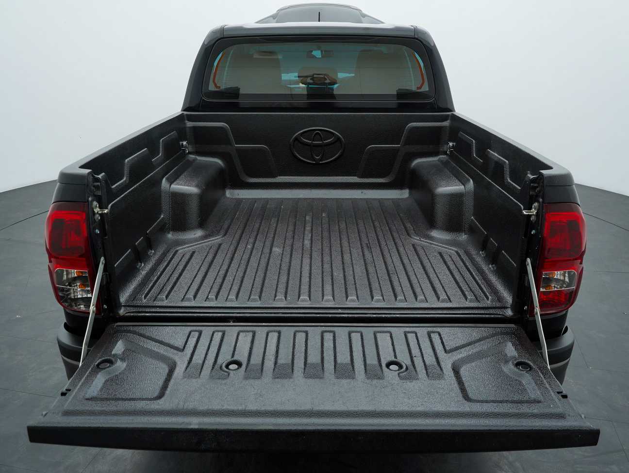 used 2022 Toyota Hilux E Dual Cab 2.4