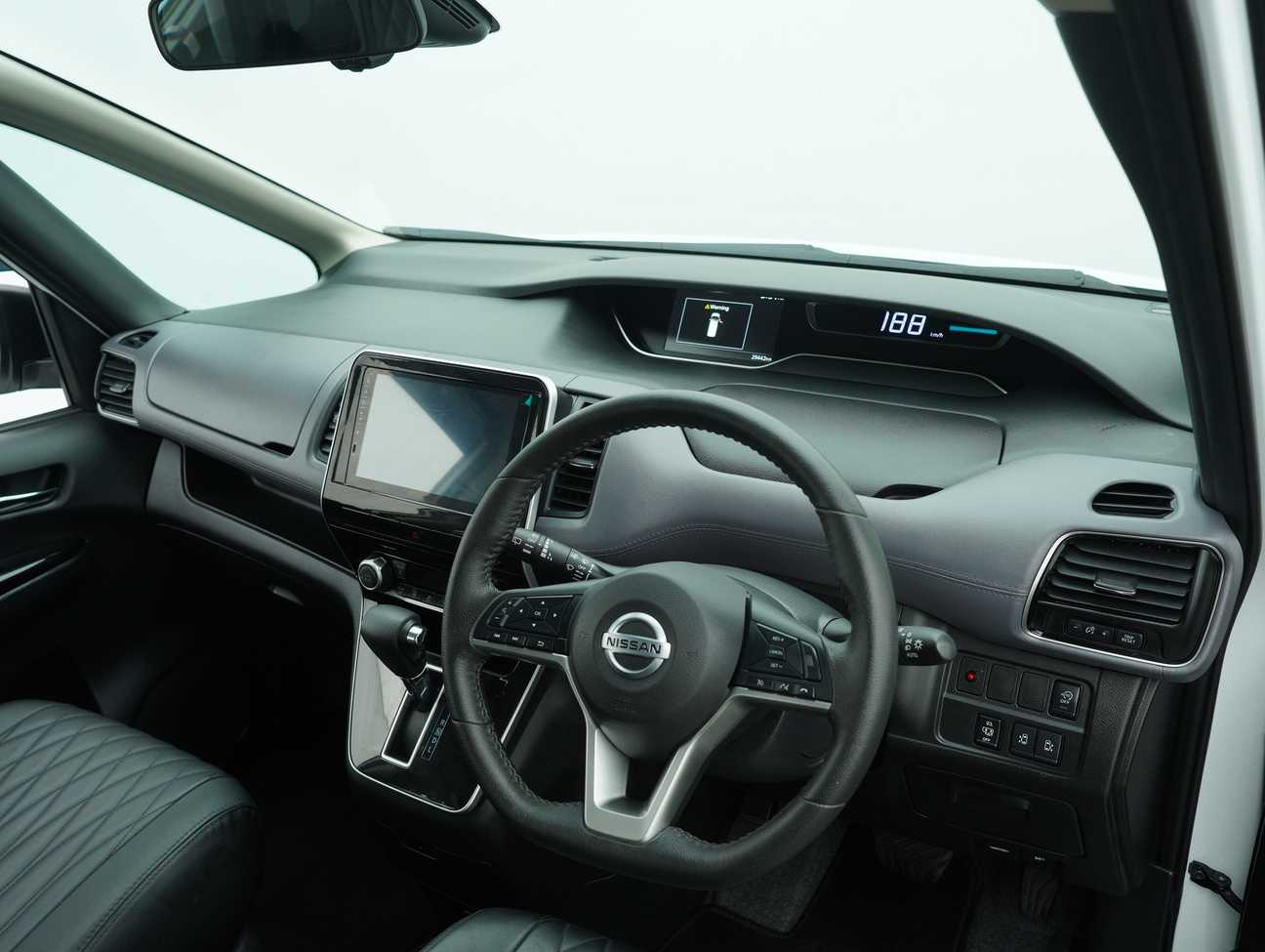 used 2023 Nissan Serena S-Hybrid High-Way Star Premium 2.0