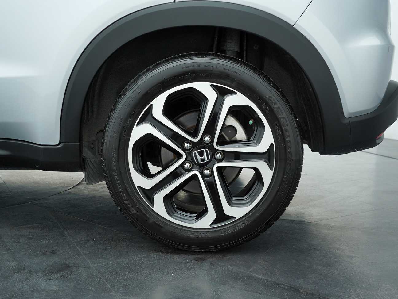 used 2017 Honda HR-V V 1.8