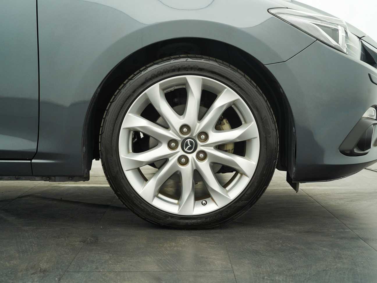 terpakai 2014 Mazda 3 SKYACTIV-G 2.0