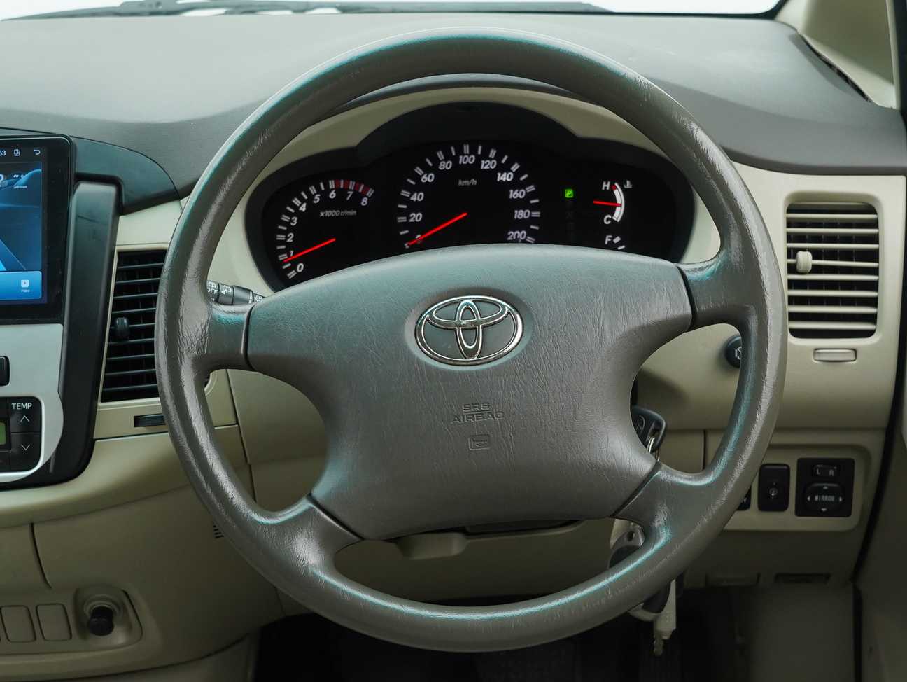 Buy used 2011 Toyota Innova G 2.0 – Carsome.my