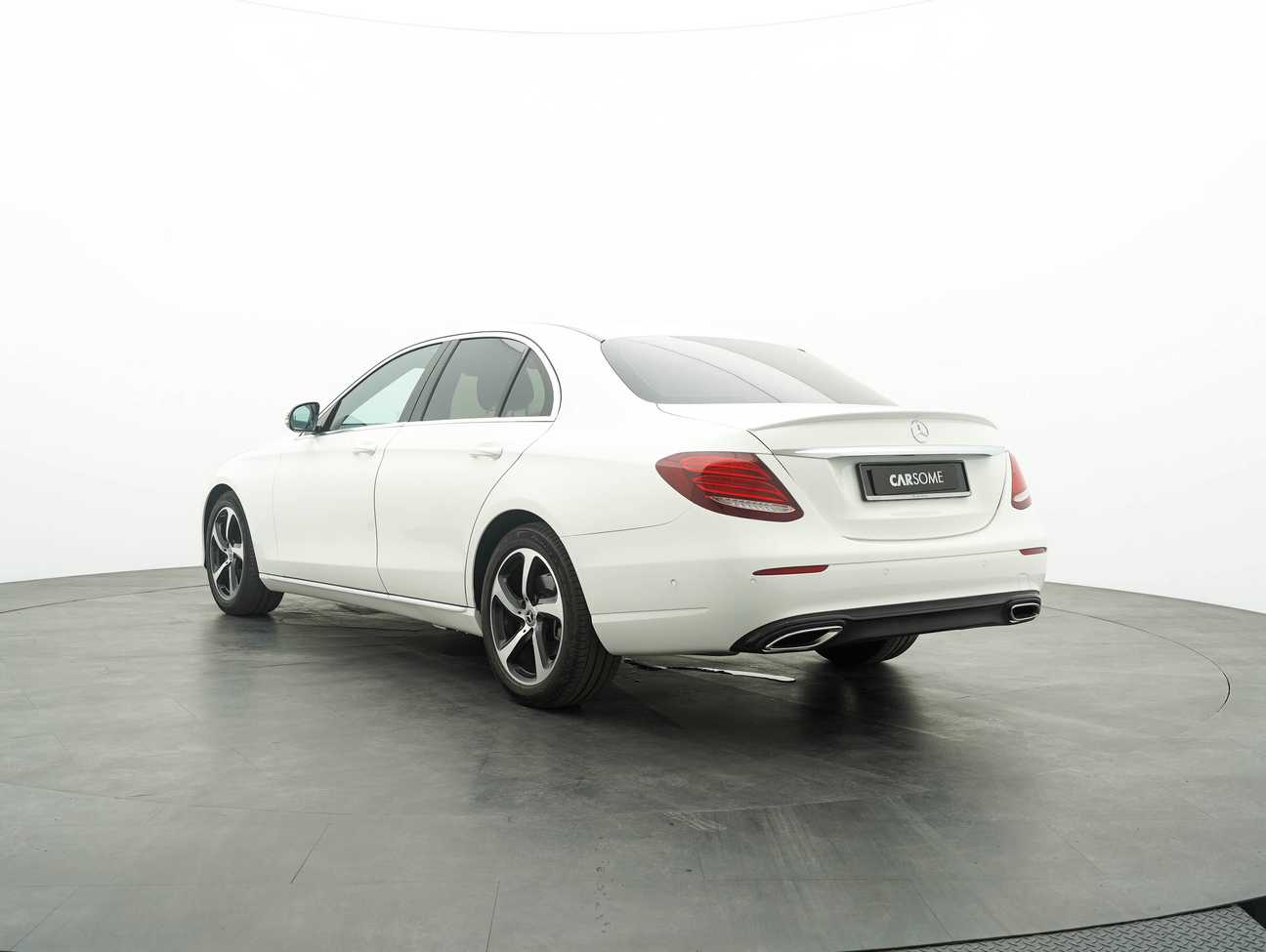 terpakai 2019 Mercedes-Benz E200 Avantgarde New Trim 2.0