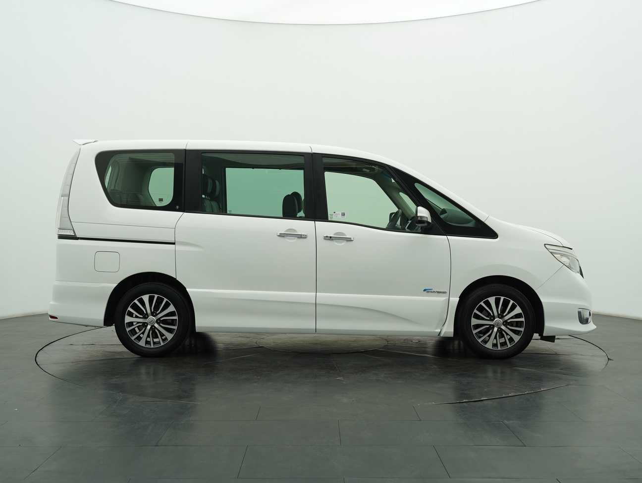 terpakai 2017 Nissan Serena S-Hybrid High-Way Star 2.0