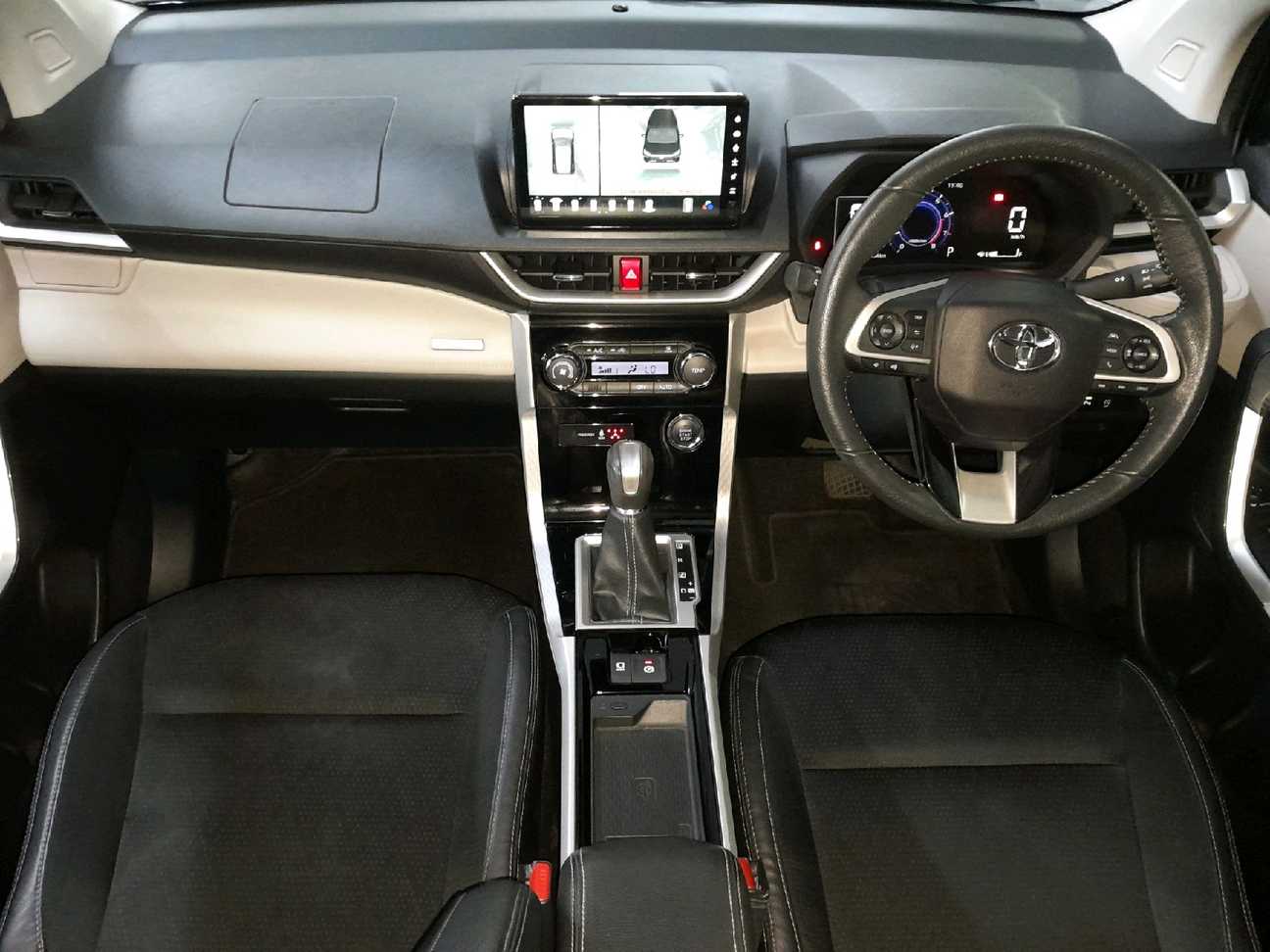 used 2022 Toyota Veloz  1.5