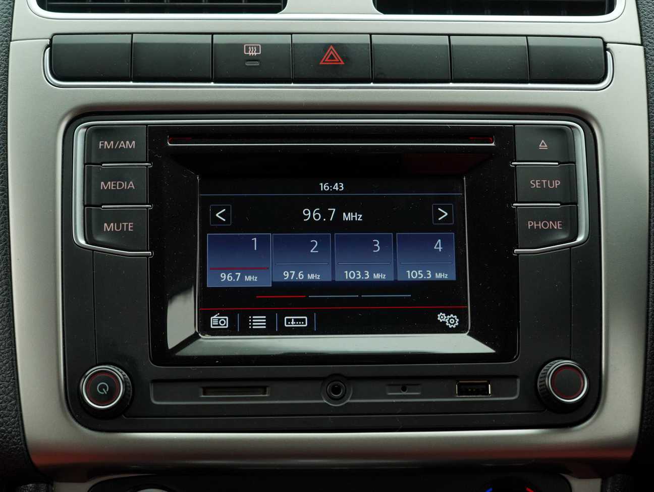 terpakai 2017 Volkswagen Polo  1.6