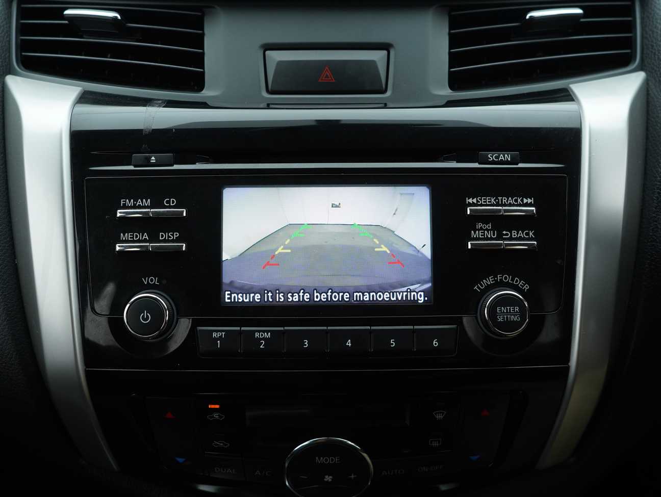 used 2017 Nissan Navara NP300 VL Dual Cab 2.5