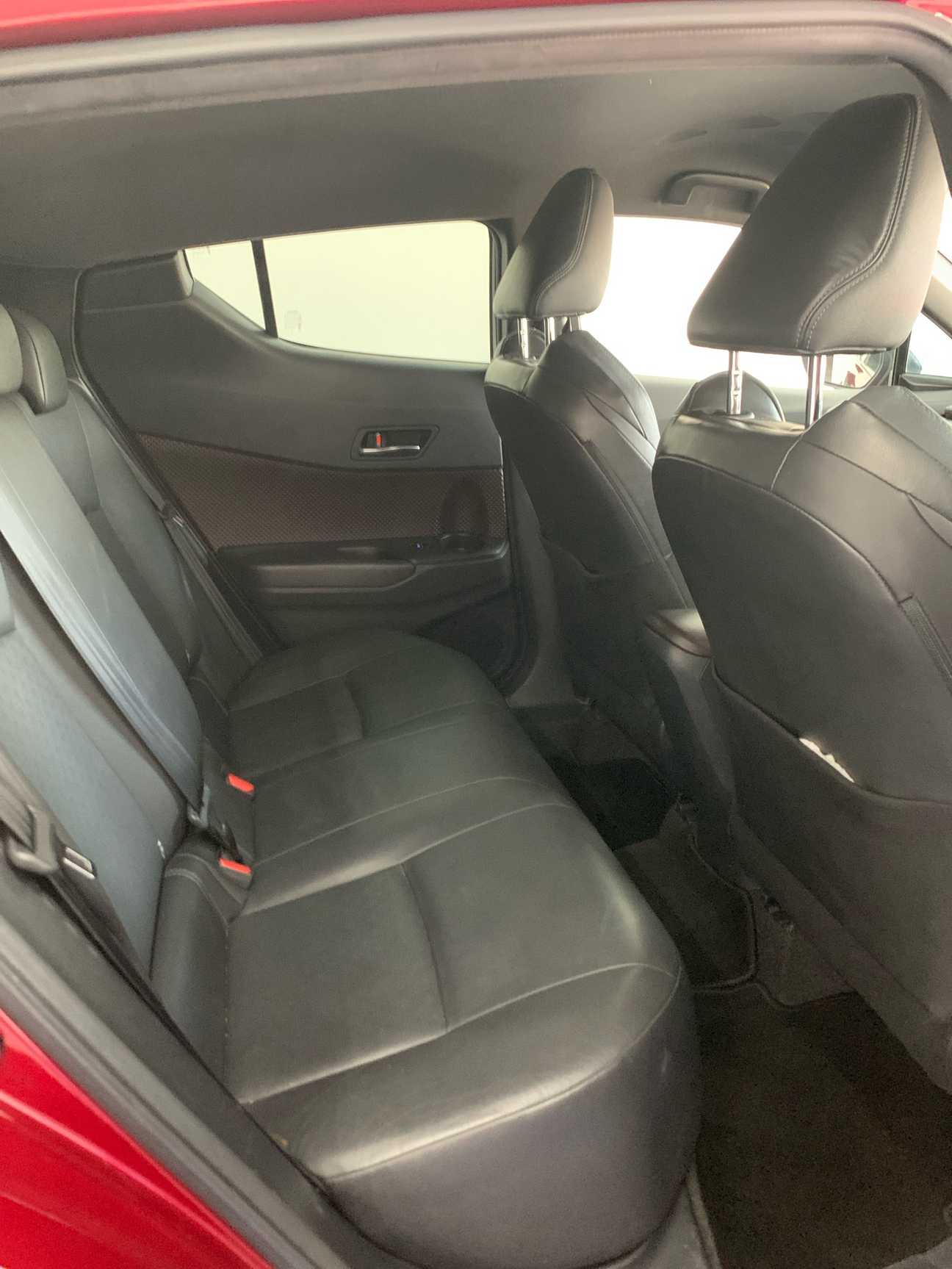 used 2018 Toyota C-HR  1.8