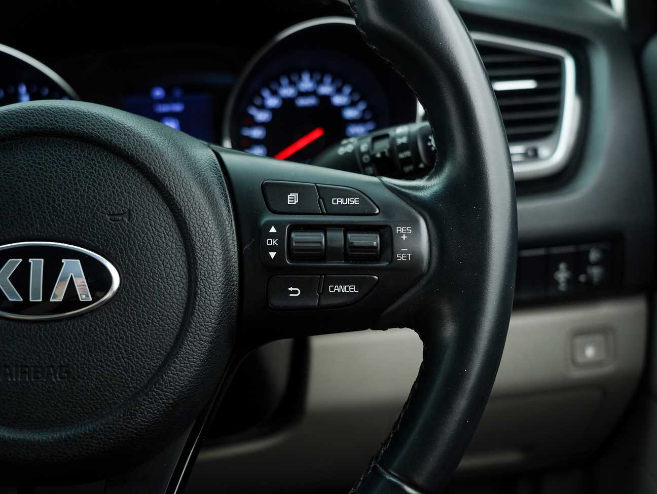 terpakai 2019 Kia Carnival YP 2.2