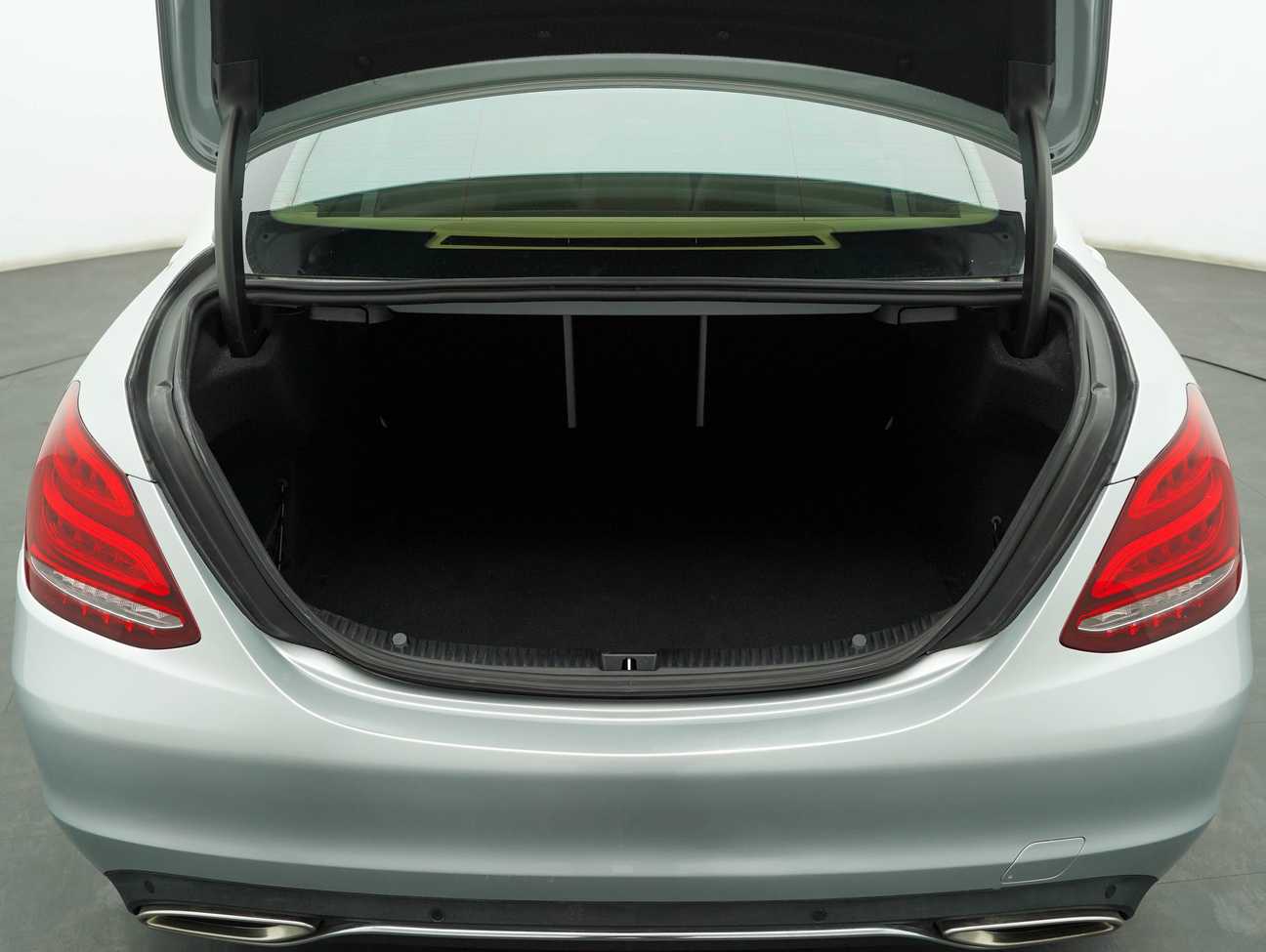 terpakai 2016 Mercedes-Benz C180 Avantgarde (7G-TRONIC Plus) 1.6