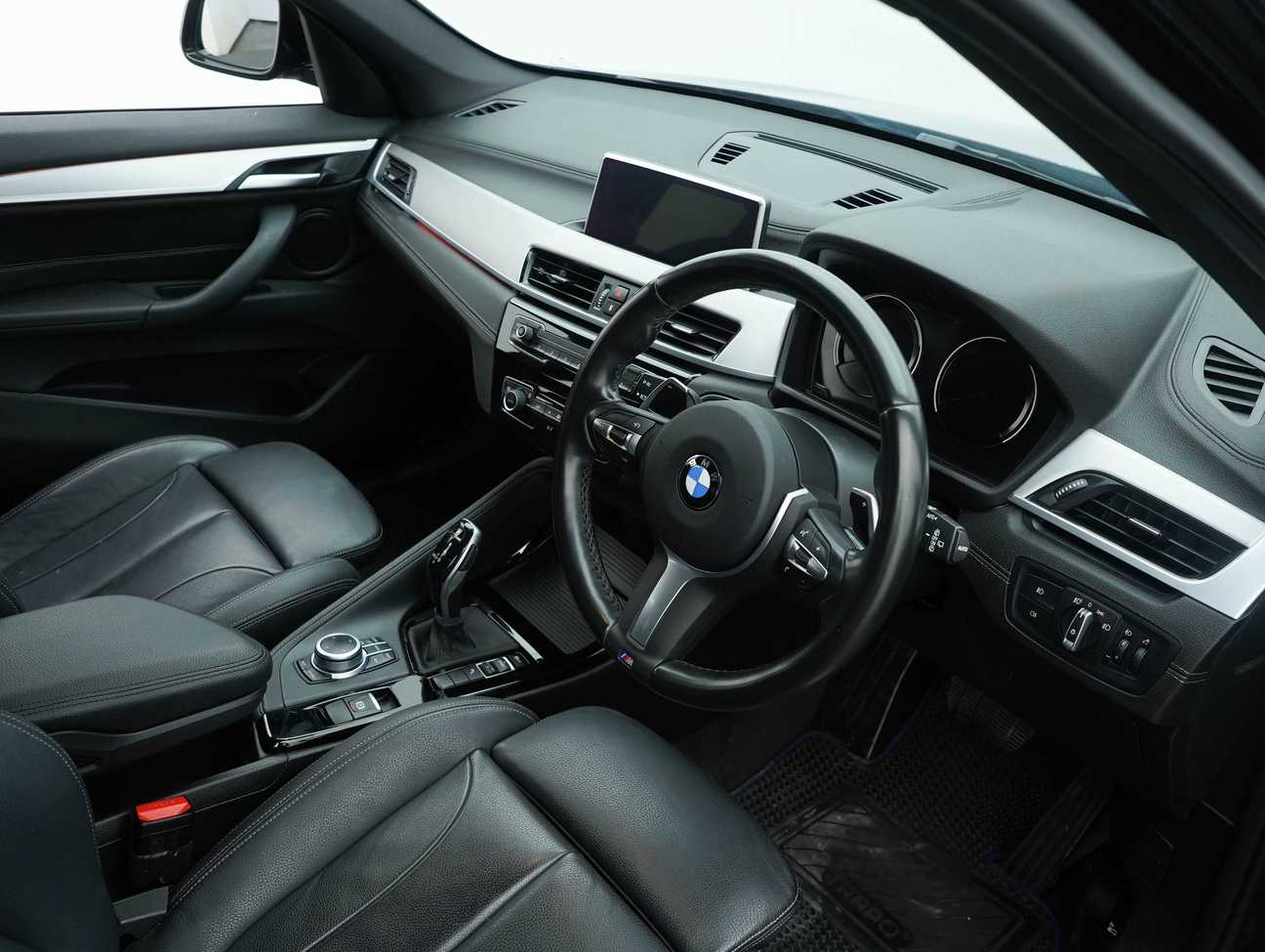 terpakai 2021 BMW X1 sDrive20i M Sport 2.0